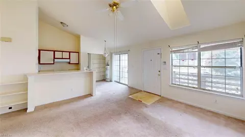88 Emeraude Plage #B, Hampton, VA 23666 photo 28