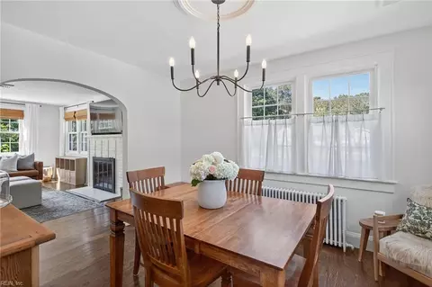 Dining - 1208 Willow Ave, Chesapeake, VA 23325 photo 4 of 4