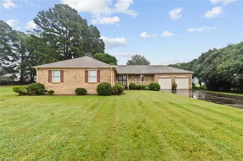 644 Lawrence Dr, Virginia Beach, VA 23462