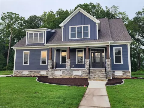 404 Octavia Dr, Tabb, VA 23693