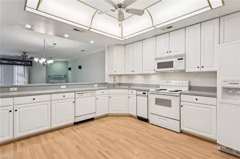 Kitchen - 116 Genoa Dr, Hampton, VA 23664 photo 2 of 4