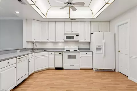 Kitchen - 116 Genoa Dr, Hampton, VA 23664 photo 4 of 4