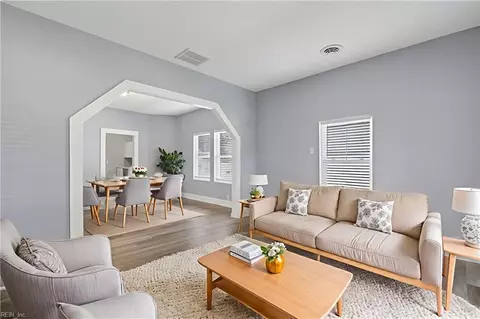 12 Benton Ave, Portsmouth, VA 23702