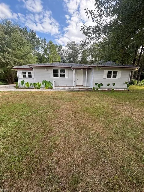 6858 Crittenden Rd, Suffolk, VA 23432