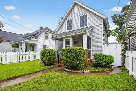 10 Dewey St, Portsmouth, VA 23704