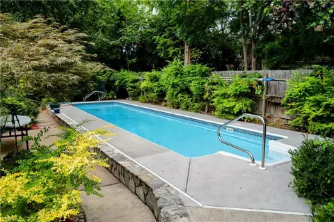 1652 Castlefield Rd, Virginia Beach, VA 23456