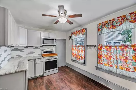 308 Linden Ave, Suffolk, VA 23434