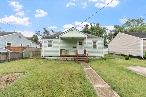 1905 Redgate Dr, Portsmouth, VA 23702