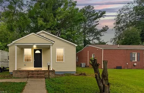 413 Elizabeth St, Suffolk, VA 23434