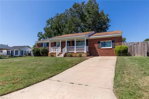 2031 Midway Ave, Chesapeake, VA 23324