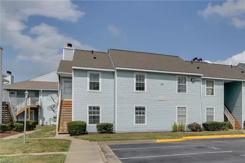 513 Wharf Ct, Virginia Beach, VA 23462