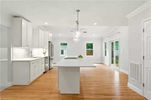 207 S Blake Rd, Norfolk, VA 23505 photo 14