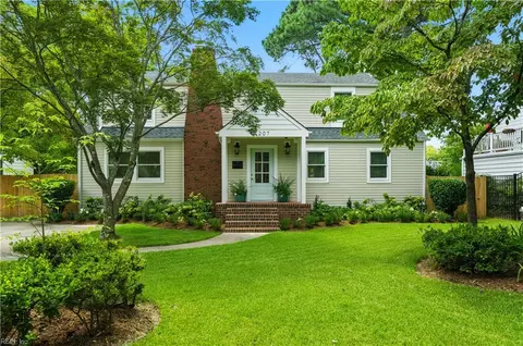 207 S Blake Rd, Norfolk, VA 23505