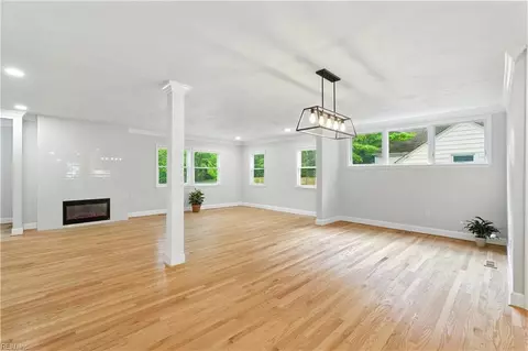 207 S Blake Rd, Norfolk, VA 23505 photo 8