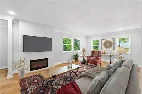 207 S Blake Rd, Norfolk, VA 23505 photo 5