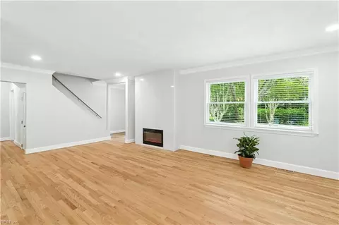 207 S Blake Rd, Norfolk, VA 23505 photo 10