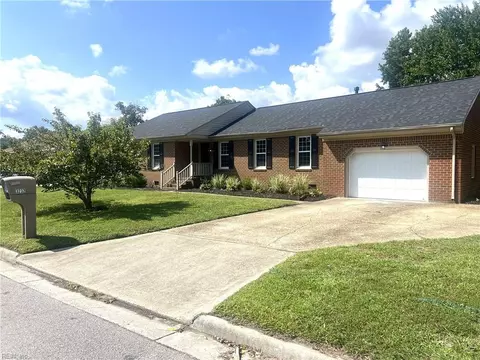 3232 Bruin Dr, Chesapeake, VA 23321