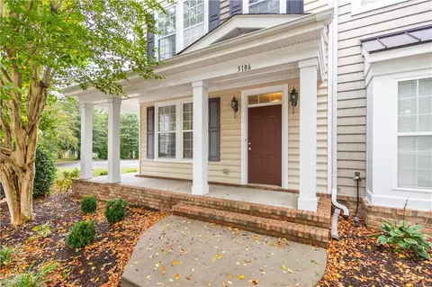 3186 Greenwood Dr, Portsmouth, VA 23701