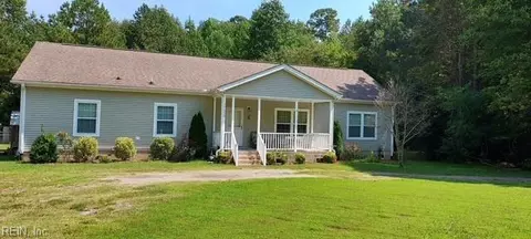 17359 Courthouse Hwy, Windsor, VA 23487