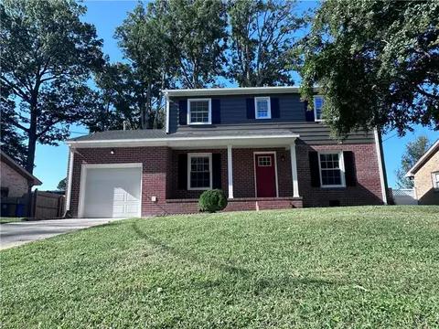 323 Kingsman Dr, Newport News, VA 23608