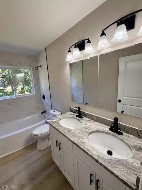 Bath - 1829 Womack Dr, Hampton, VA 23663 photo 3 of 3