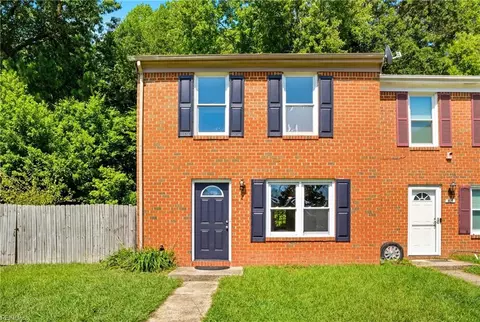 918 Wickford Dr, Chesapeake, VA 23320