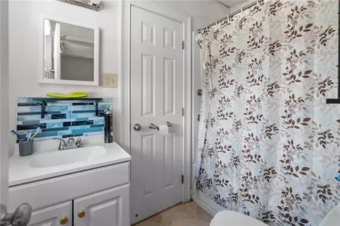Bath - 6459 Clare Rd, Norfolk, VA 23513 photo 2 of 2