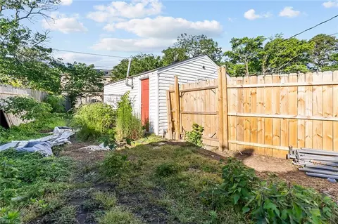 Exterior - 6459 Clare Rd, Norfolk, VA 23513 photo 4 of 6