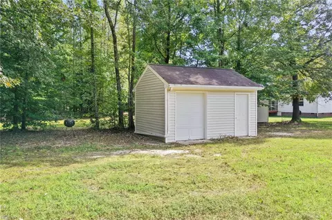 9247 Marlfield Rd, Gloucester, VA 23061 photo 7