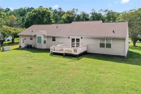 9247 Marlfield Rd, Gloucester, VA 23061 photo 11