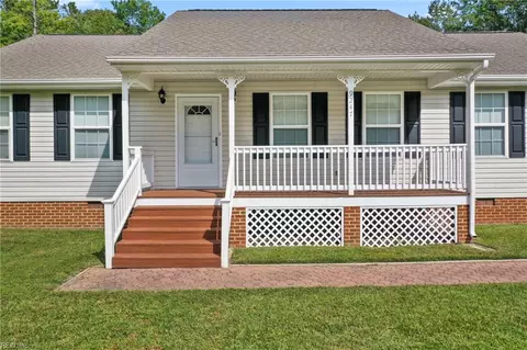 9247 Marlfield Rd, Gloucester, VA 23061 photo 6