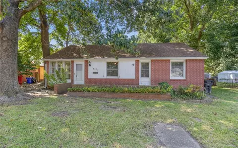 4803 Vick St, Portsmouth, VA 23701