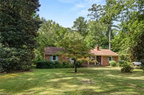 23036 Captain John Rd, Courtland, VA 23837