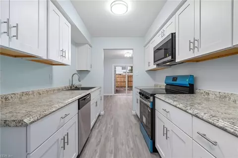 5349 Commons Ct, Virginia Beach, VA 23462