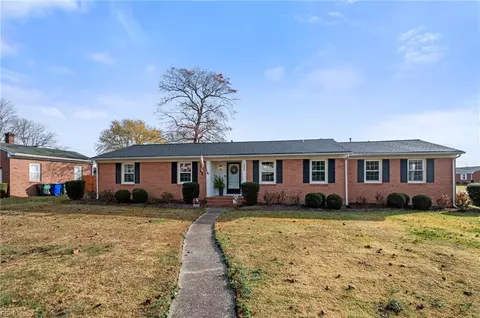 3000 Catalina Ave, Suffolk, VA 23434