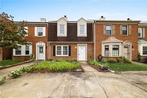 1207 Mill Lake Qtr Quarter, Chesapeake, VA 23320