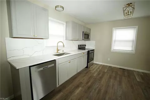 Other - 703 S Fallon Ct, Hampton, VA 23661 photo 3 of 7