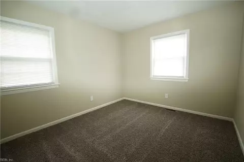 Bedroom - 703 S Fallon Ct, Hampton, VA 23661 photo 10 of 12