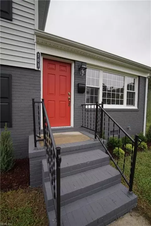 Exterior - 703 S Fallon Ct, Hampton, VA 23661 photo 3 of 8