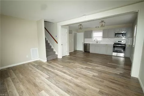 Living - 703 S Fallon Ct, Hampton, VA 23661 photo 5 of 9