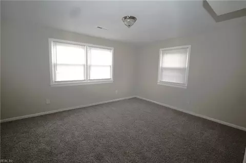 Bedroom - 703 S Fallon Ct, Hampton, VA 23661 photo 5 of 12