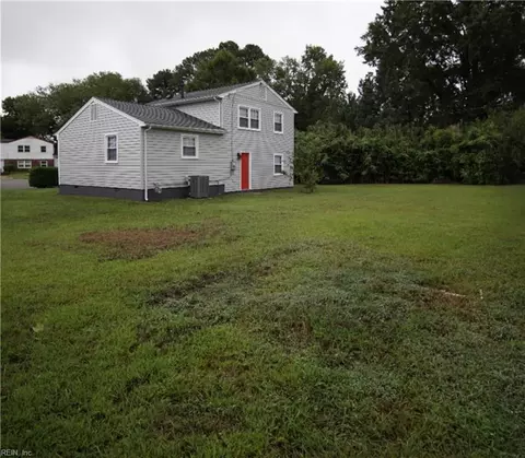 Exterior - 703 S Fallon Ct, Hampton, VA 23661 photo 6 of 8