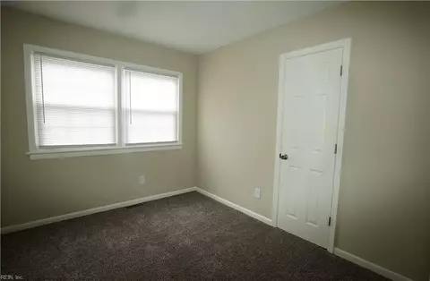 Bedroom - 703 S Fallon Ct, Hampton, VA 23661 photo 8 of 12