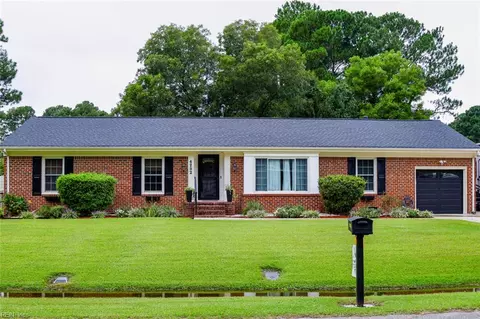 4232 Summerset Dr, Portsmouth, VA 23703