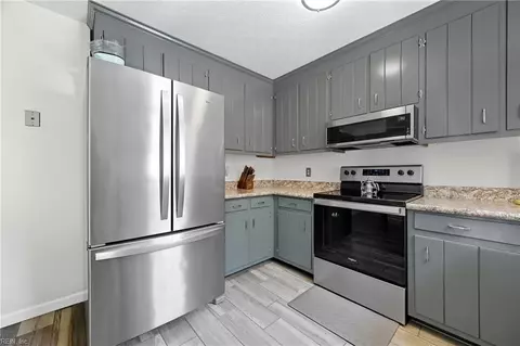 1415 Edson Ter, Hampton, VA 23663 photo 9