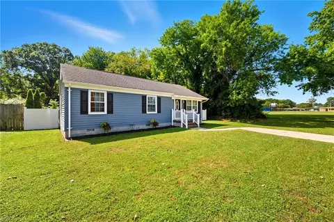 1415 Edson Ter, Hampton, VA 23663 photo 2