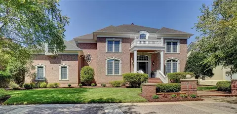 4007 River Park Dr, Suffolk, VA 23435