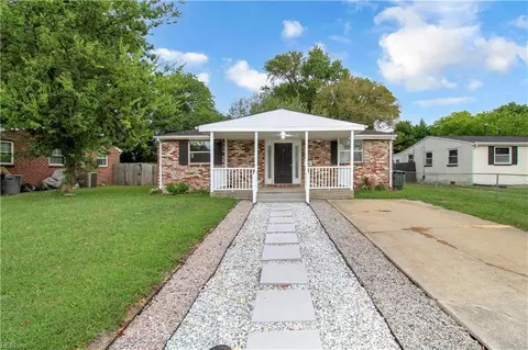 1914 Zinzer Rd, Hampton, VA 23663