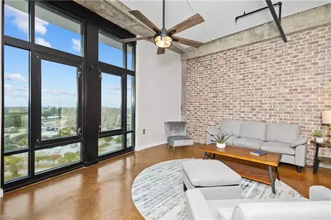 415 Saint Pauls Blvd #702, Norfolk, VA 23510