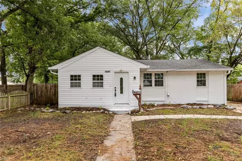 1201 Algona Rd, Chesapeake, VA 23324